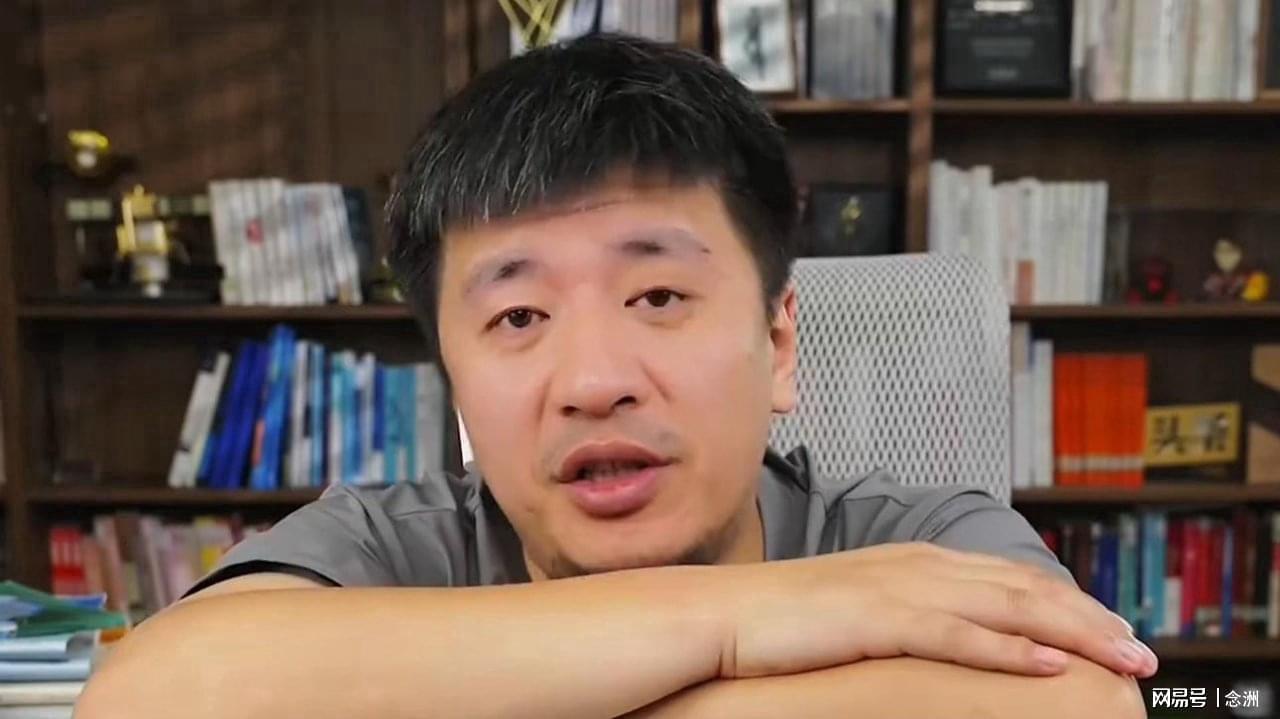 星空体育官方网站-张雪峰一生挚爱国足：想当国脚夺世界杯 国足若进决赛愿死在现场